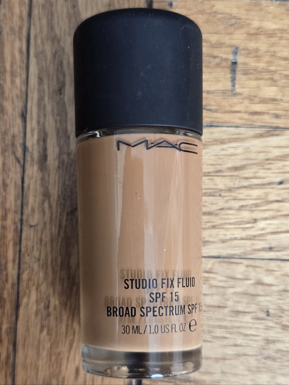 Mac Studio Fix Fluid SPF15 24HR Matte Foundation + Oil Control New No box